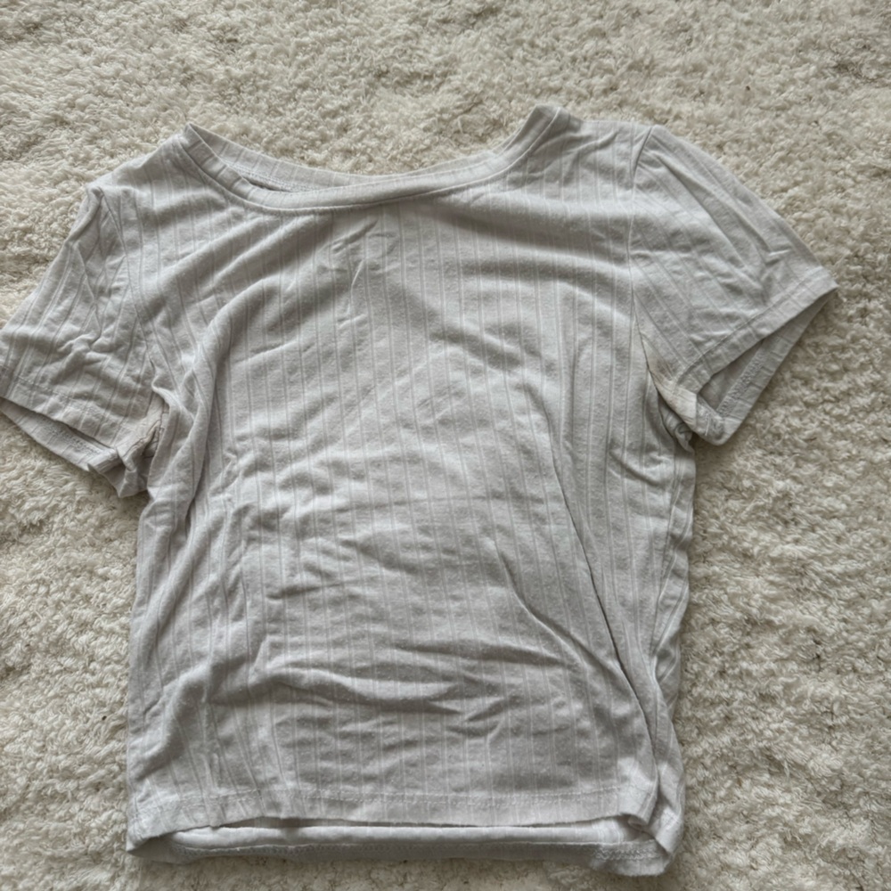 Cropped shirt